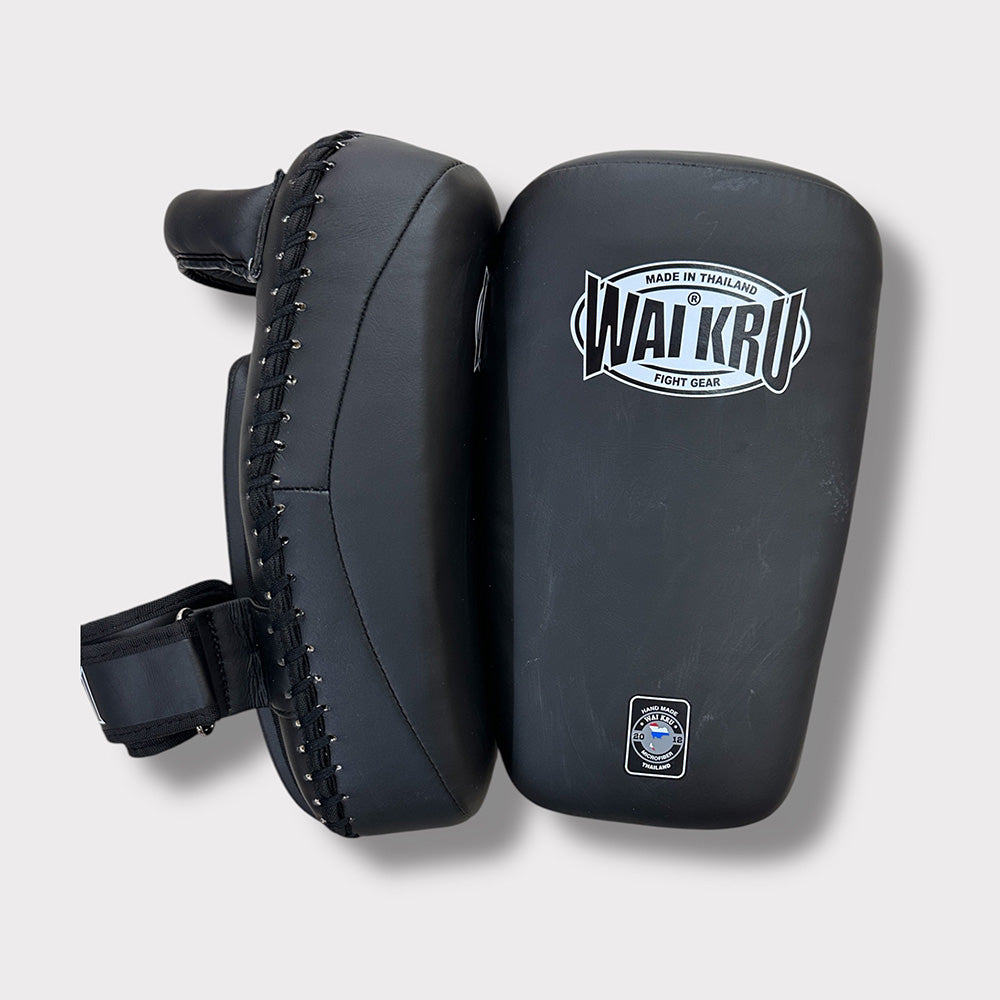 Wai Kru Single Strap MicroFiber Kickpad - Black