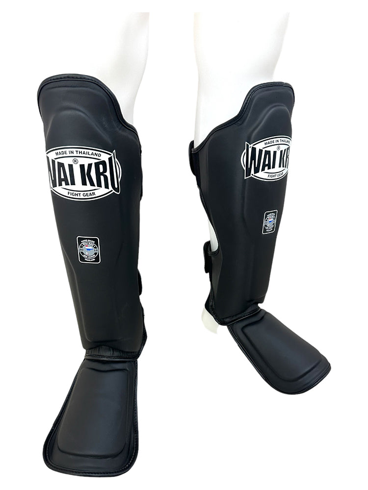 Wai Kru Muay Thai Pro Shinguards - Black